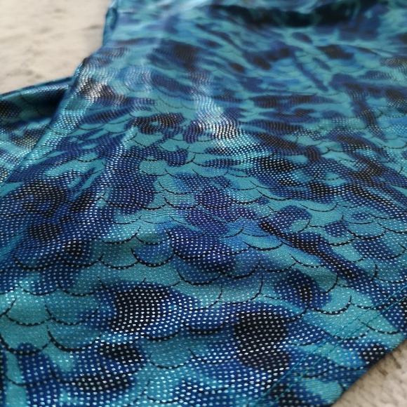 Girls Mermaid Skirt With Tail - Picture 13 of 15